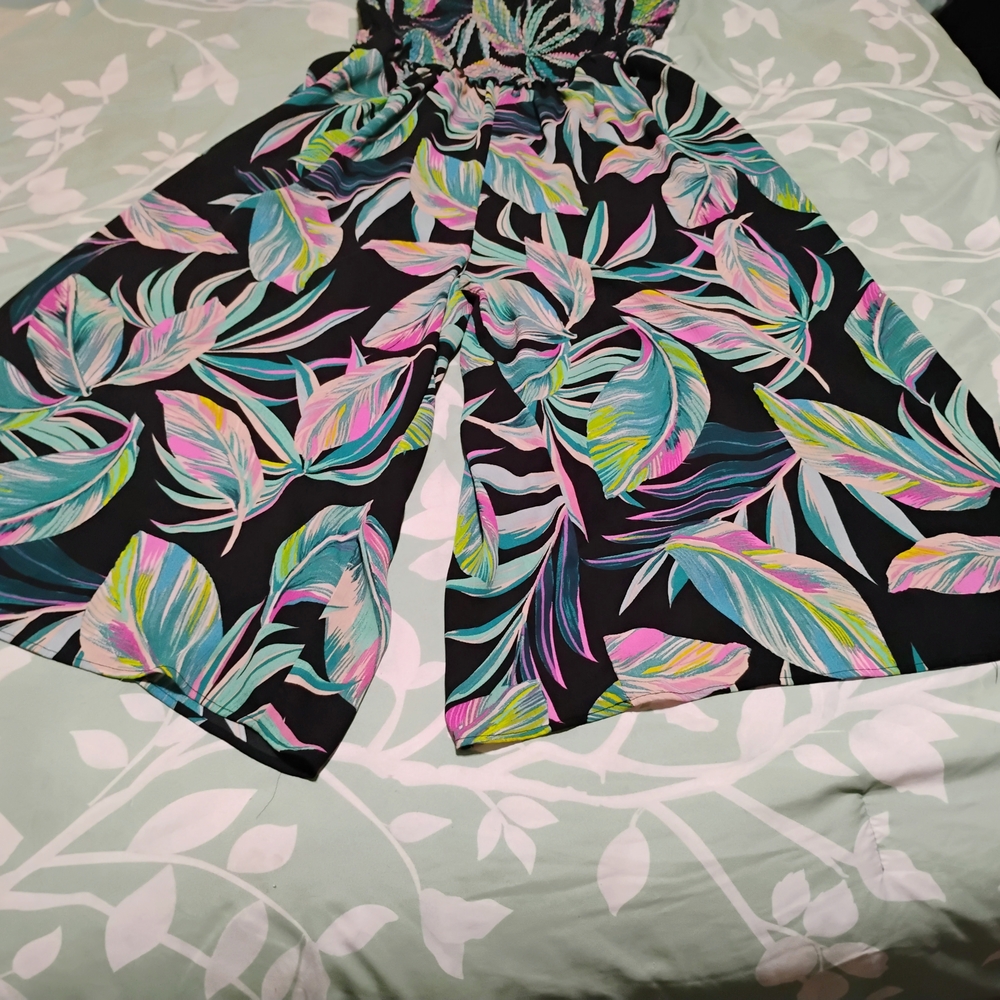 Torrid Black and Multicolor Leaf Print Wide Leg Jumpsuit - Picture 3 of 7